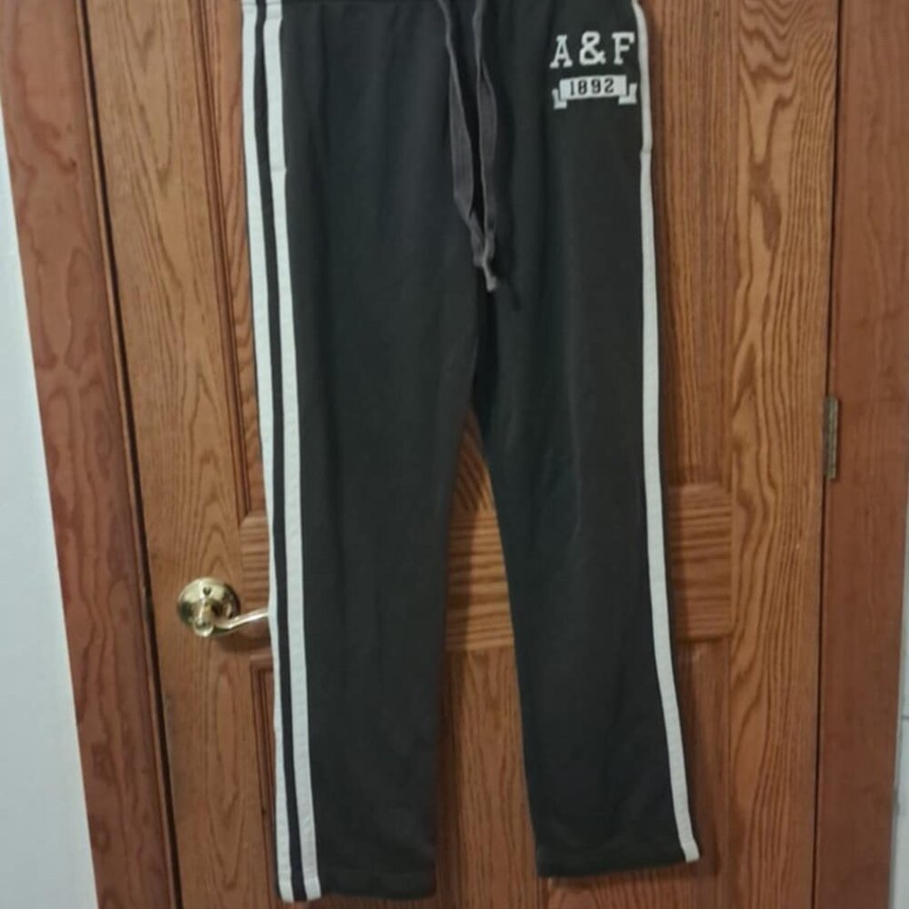 ABERCROMBIE  & FITCH  WOMENS SWEATPANTS SIZE M - Picture 12 of 15